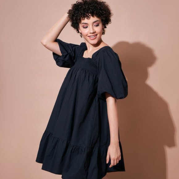 Black Cotton Poplin Puff Sleeves Tiered Dress - Picture 2 of 6